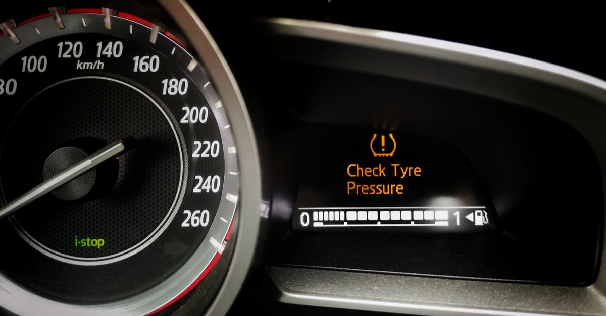Voyant pression pneu : que faire quand le voyant s'allume ?